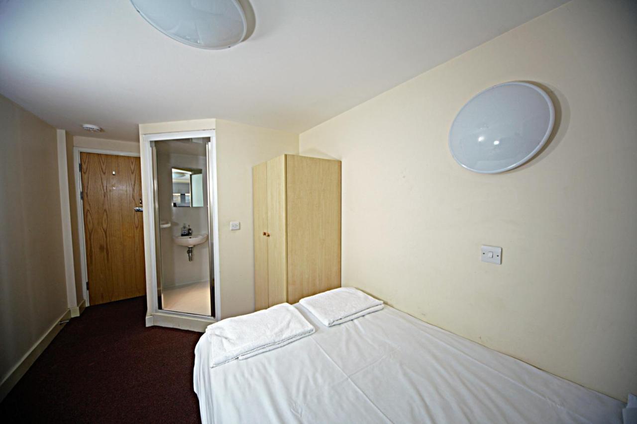 Trigg Hall Bradford  Eksteriør billede